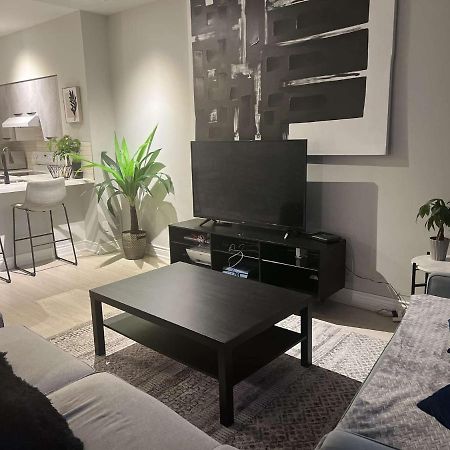 Cozy Fort York Condo Toronto Exterior photo