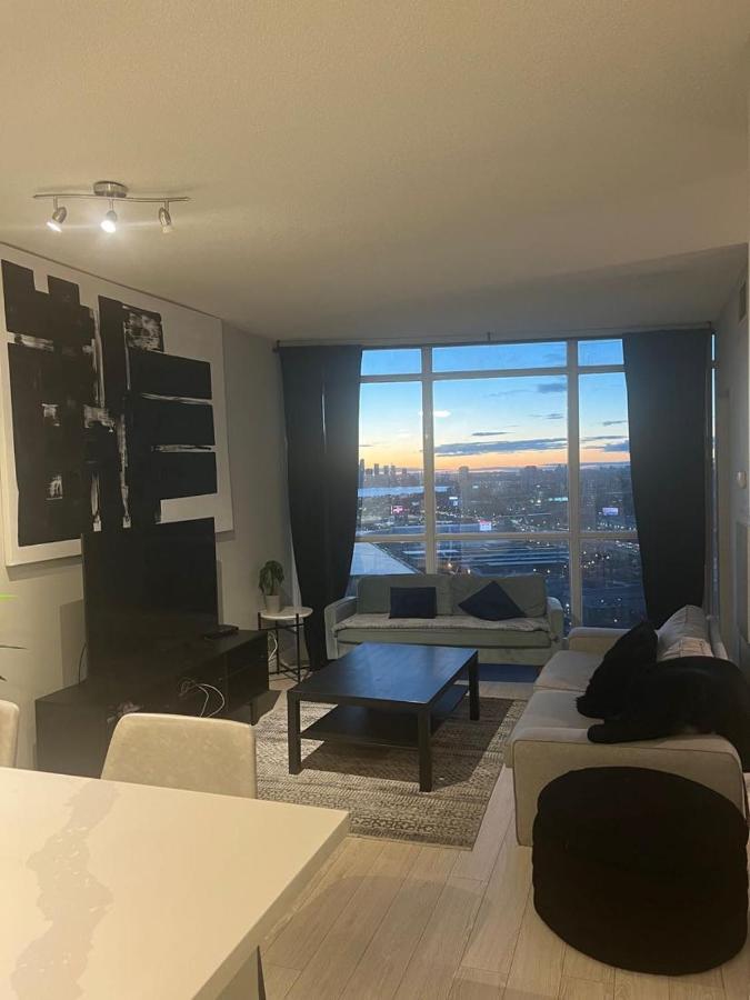 Cozy Fort York Condo Toronto Exterior photo